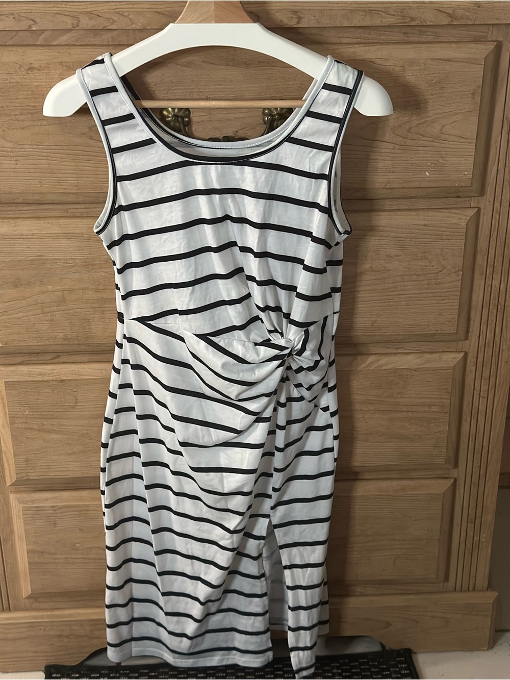 White & Black Striped Knot-Front Midi Dress w/ Slit | #Stretchy #Tight #Fitted